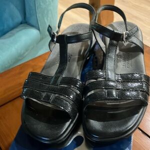 Women's Black Sandals